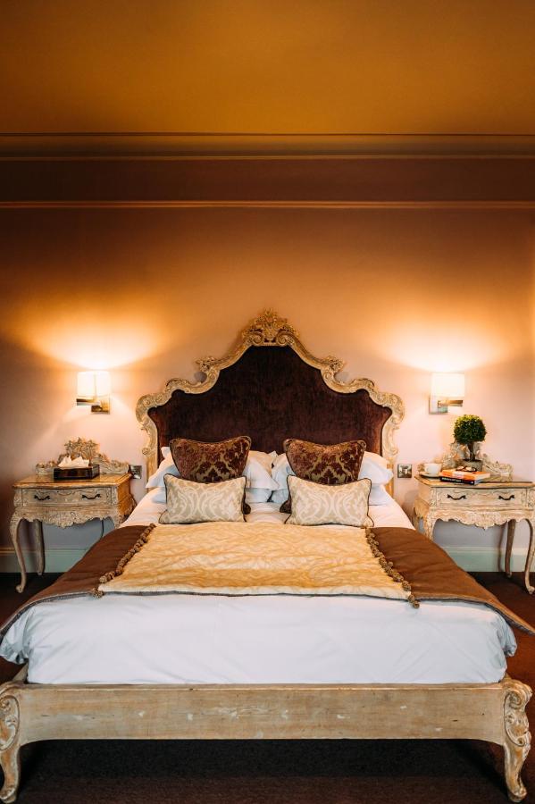 The Royal Hotel 커크비로즈데일 외부 사진